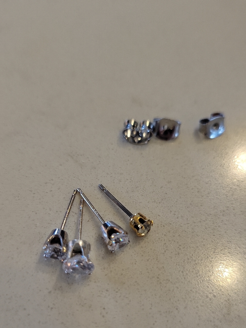 Cubic Mismatched Bundle